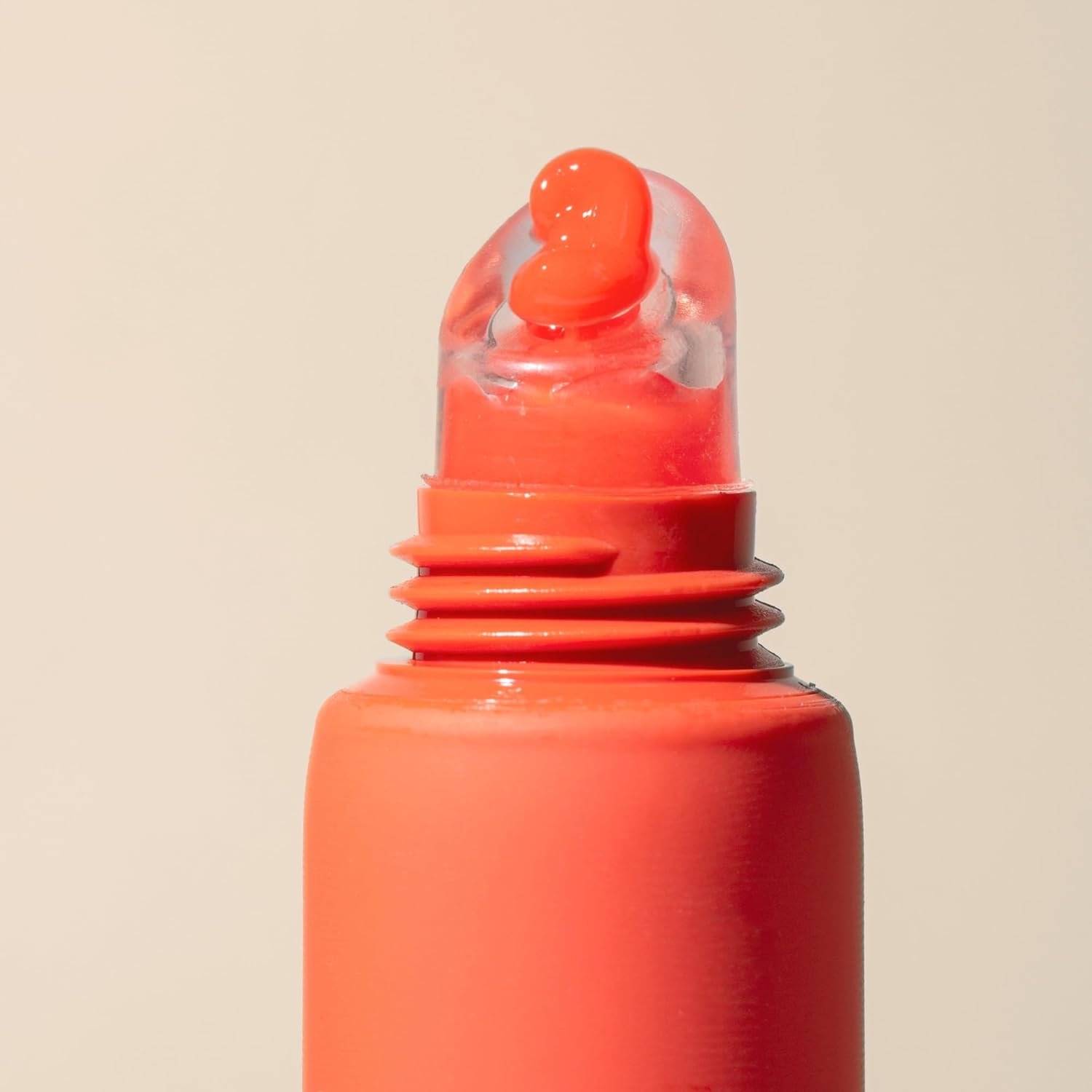 Summer Fridays Tinted Lip Butter Balm - Conditioning Vegan Lip Balm for Instant Moisture, Shine & Hydration - Sheer-Tinted, Soothing Skincare - Poppy (.5 Oz) - Image 4